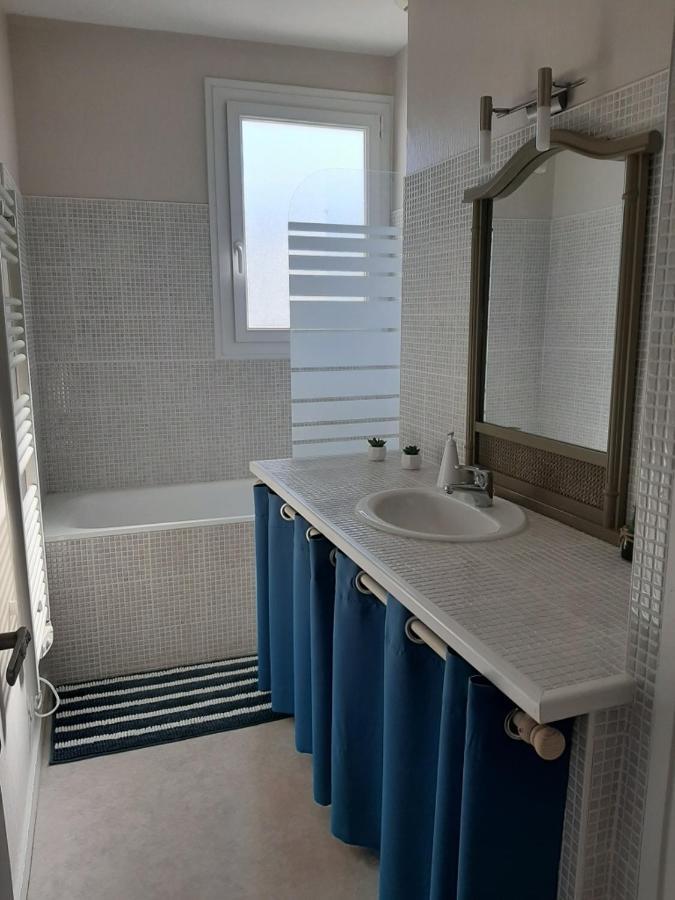 Appt Cosy 65 M2 Coeur De Ville A 150 M De La Plage Роаян Екстериор снимка